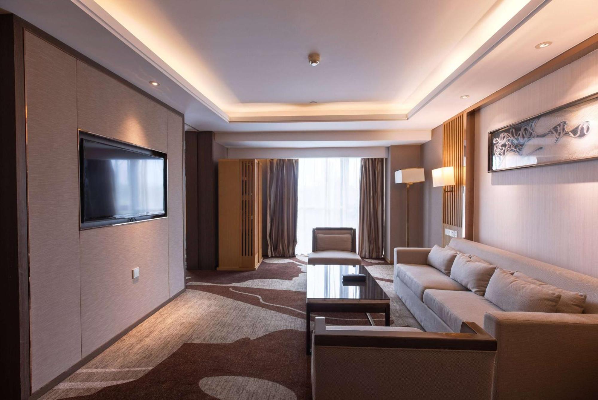 Ramada Plaza By Wyndham Fuzhou South Hotel Exterior foto