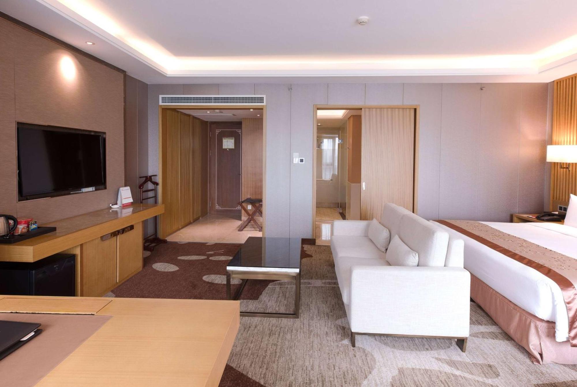 Ramada Plaza By Wyndham Fuzhou South Hotel Exterior foto
